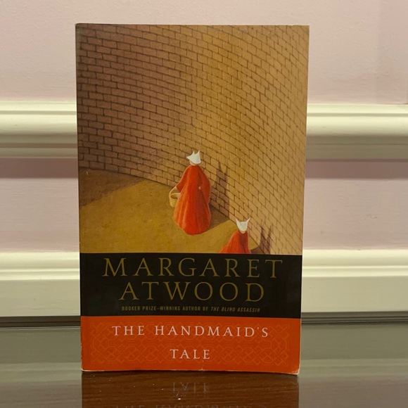 the handmaid's tale book order